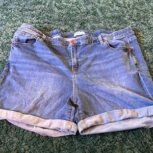 Women’s Lane Bryant Blue Jean Shorts with cuff. Size 24